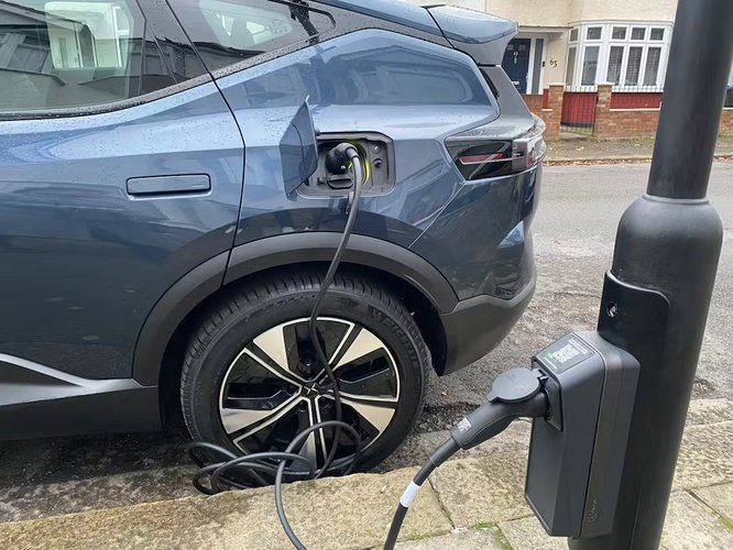 Enfield Residents Invited to Help Shape 1,000 New EV Charging Points Across the Borough
